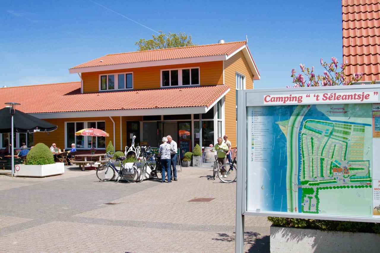 Ijsselmeer-Chalet Nr. 66 Molkwerum Eksteriør bilde